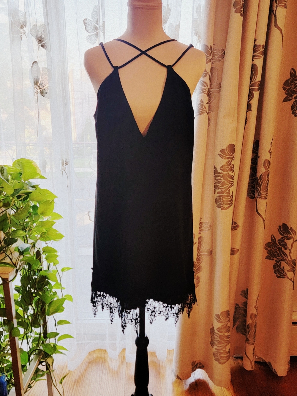 EXPRESS NWT Black Convertible Crisscross Strappy Lace Trim Dress 10